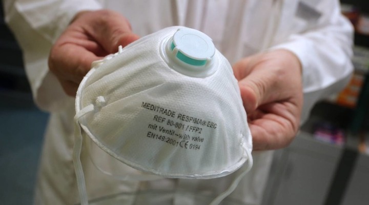 Neues coronavirus: Swissmedic warnt vor nicht konformen medizinischen gesichtsmasken