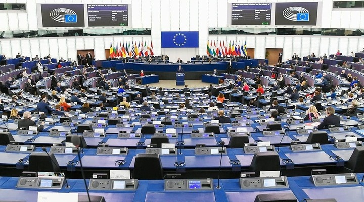 Parlament Europejski odrzucił raport Estreli. Obywatele Europy wygrali w z lobbingiem przemysłu aborcyjnego