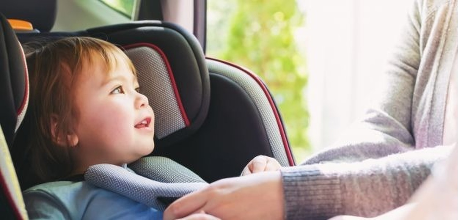 Zmiany w zasadach przewożenia dzieci w fotelikach samochodowych!