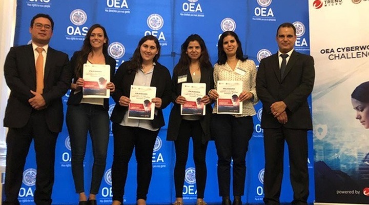Tres uruguayas ganaron el Cyberwomen a representantes de toda Latinoamérica