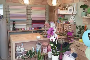 купить | Минск | Цветочный магазин в пешеходной зоне бутиков и кафе | BY329579