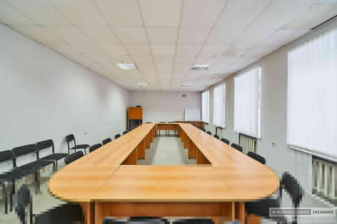 купить | Действующая база отдыха на берегу озера Увильды | RU938621-5